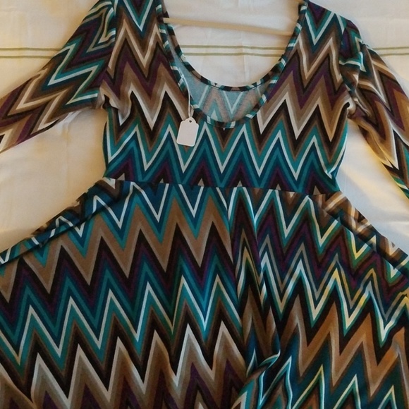 Flare Multicolor dress - Picture 4 of 5